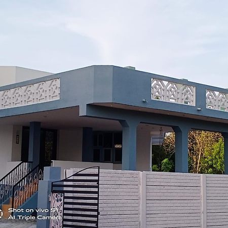 Madura Homestay - Gorgeous Home With 2Bhk 5 Minutes From Nh44 Мадурай Екстериор снимка